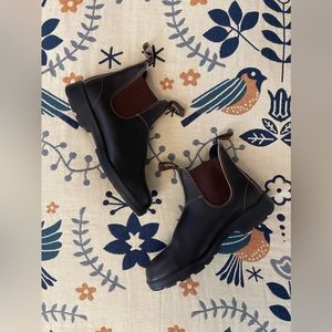 Blundstone BL 500 Original Chelsea Boots Women’s 9.5 Brown